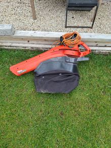 Leaf Blower