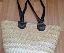 Bag/Basics Straw Tote Summer Bucket Bag .. Price Drop