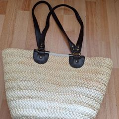 Bag/Basics Straw Tote Summer Bucket Bag .. Price Drop