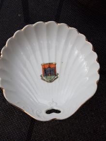 Vintage Union K ( Shell  / Clam Shaped Dish )
