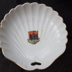 Vintage Union K ( Shell  / Clam Shaped Dish )