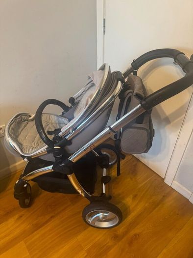 Egg Stroller, Bassinet and Car Seat