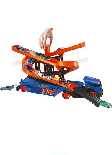 Perfect Condition Hot Wheels Lift & Launch Hauler Set & 3 cars
