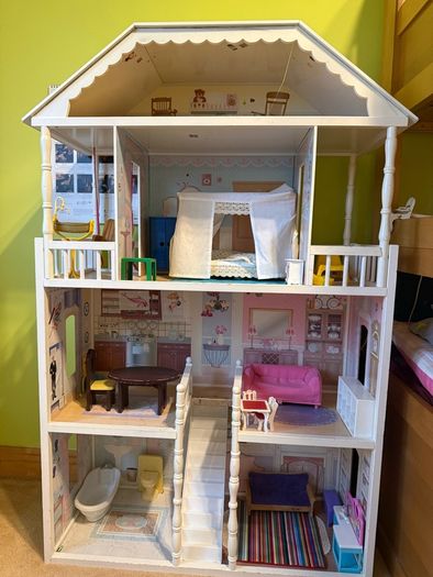 Doll house