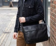 Coach Men's Leather Messenger Laptop Weekend Bag