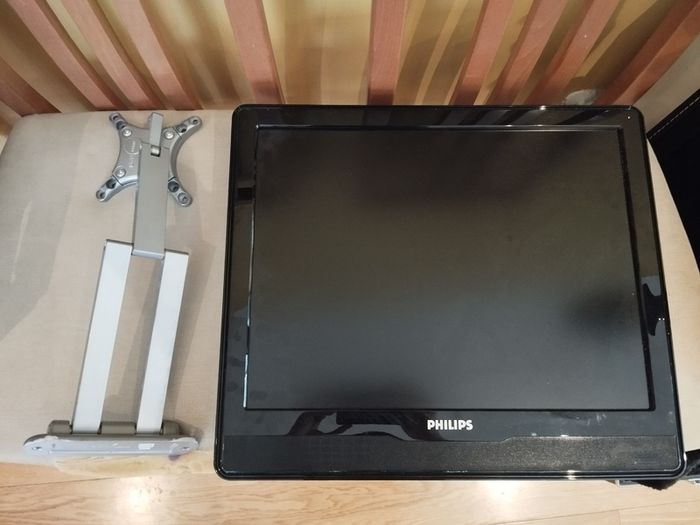 Philips LCD TV 20 inch