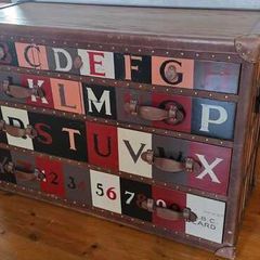 Chest of drawers