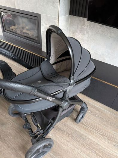 Egg 2 All Black Travel System & Tandem Bundle (With Extras & ISOFIX)