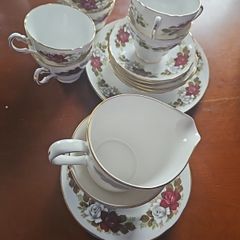 Royal imperial china service
