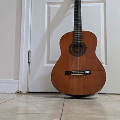 Valencia CG160 Classical Guitar Bundle Perfect for Beginners