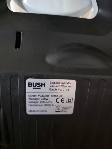 Vacuum cleaner 700W