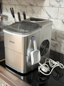 Fooing Ice Maker