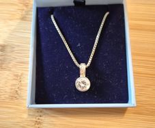 Teardrob Zerconia pendant