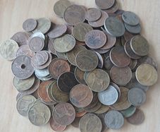 Lot of 150 old Irish coins