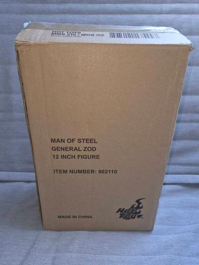 Hot Toys General Zod Superman Man of Steel 1/6 scale figure