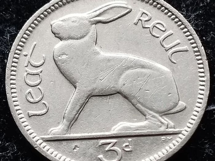 [#357] - Ireland 1934 | Irish 3d | Three Pence | Hare | KM.4