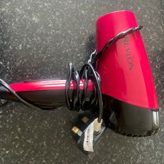 Hair dryer