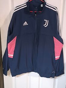 Juventus windbreaker style jacket size XL