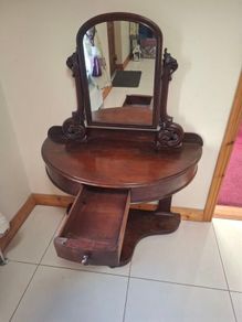 vintage  dresser
