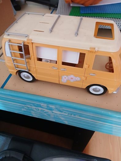 Sylvanian Family Campervan Set