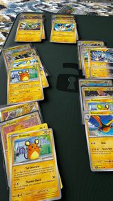 Pokemon Electric Bundle Card Packs