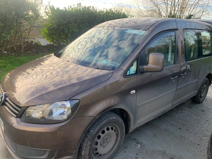 Volkswagen Caddy Maxi Life 2012