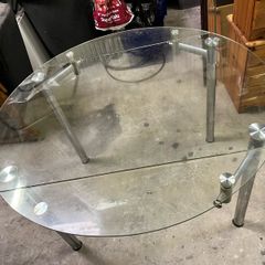 Round dining table - extending sides