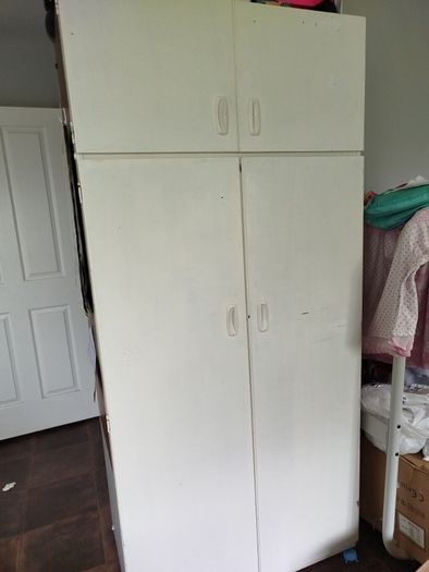 cupboards /cabinet