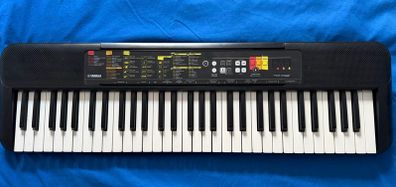 Yamaha PSR F52