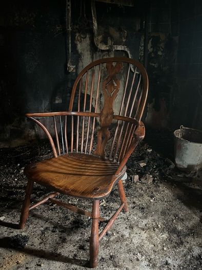 19c Elm & Yew Windsor Chair