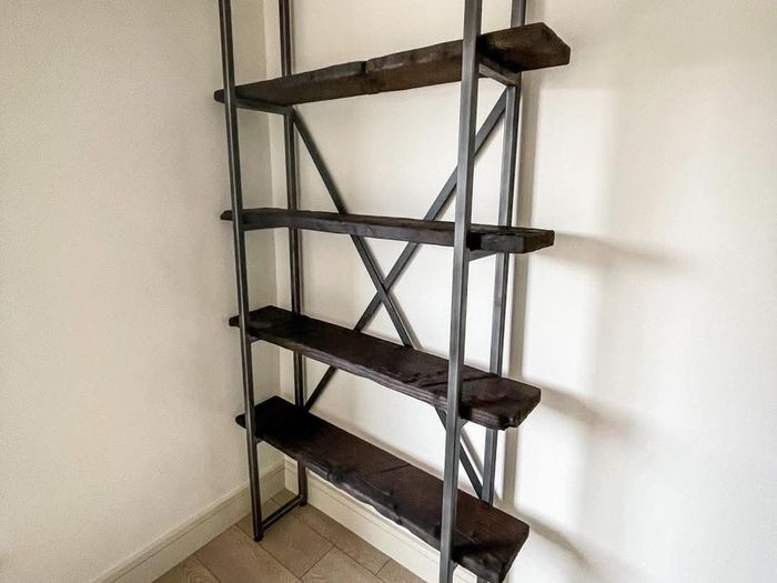 Barrell & Gunn Boxcar shelving