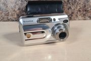 FUJIFILM FINEPIX A340 digital camera 4MP mega pixels TAKES 2 X AA batteries