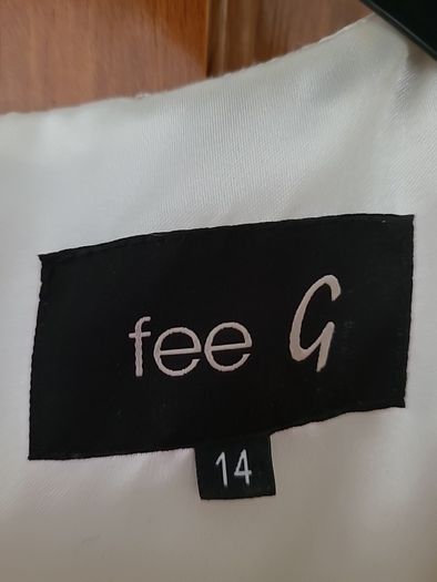 Ladies Cream sleeveless dress Fee G Size 14