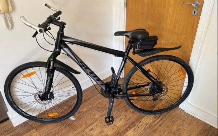 Scott Hybrid bike