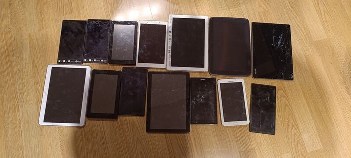 tablets lot for parts 14 units leixlip area