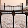 brass king size bed Image 4