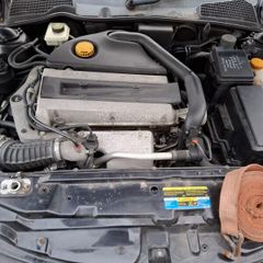saab 2.0 L petrol