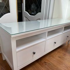 ikea hemnes tv unit & glass topper