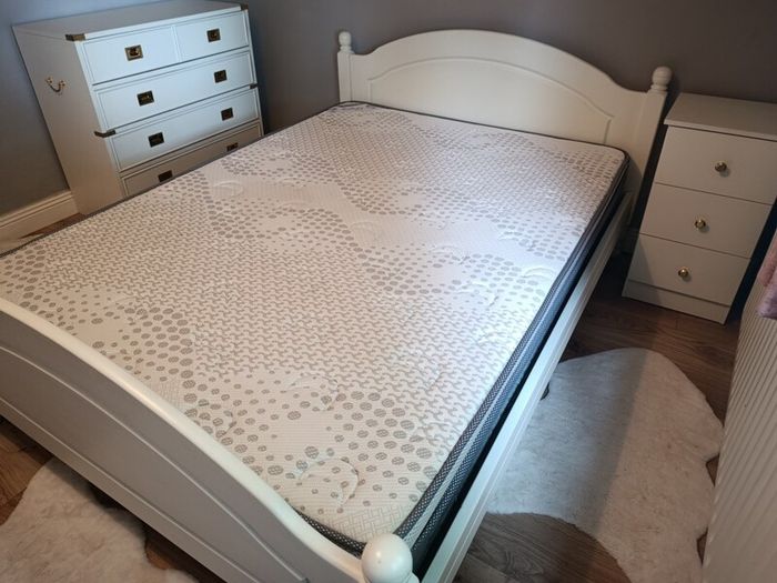 Double bedroom set with double mattress