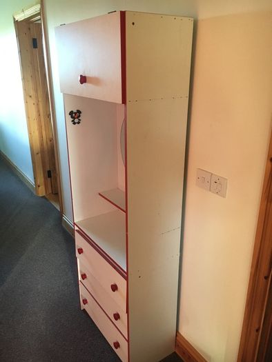 childs dressing table