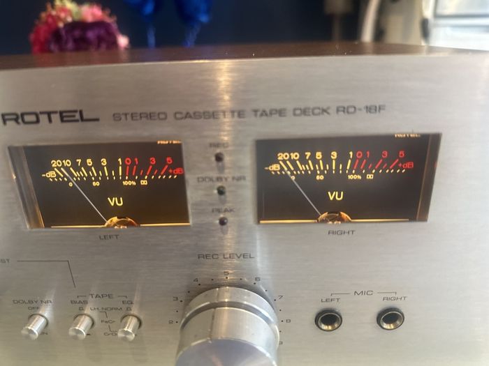 Rotel stereo cassette tape Deck RD-18F