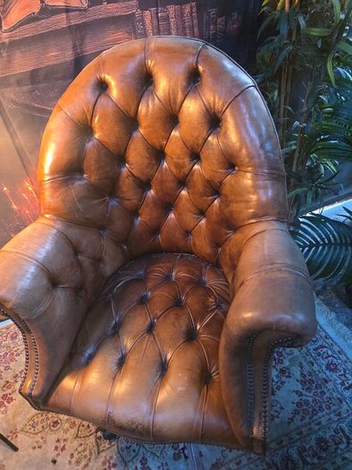 director chair chesterfield