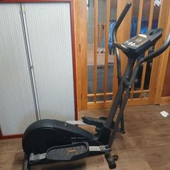 Cross Trainer