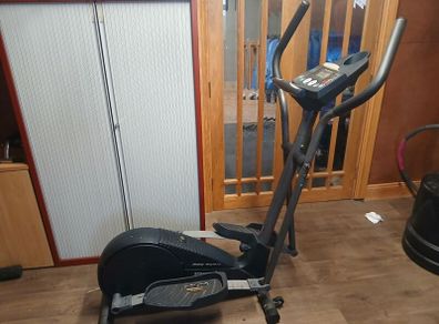 Cross Trainer