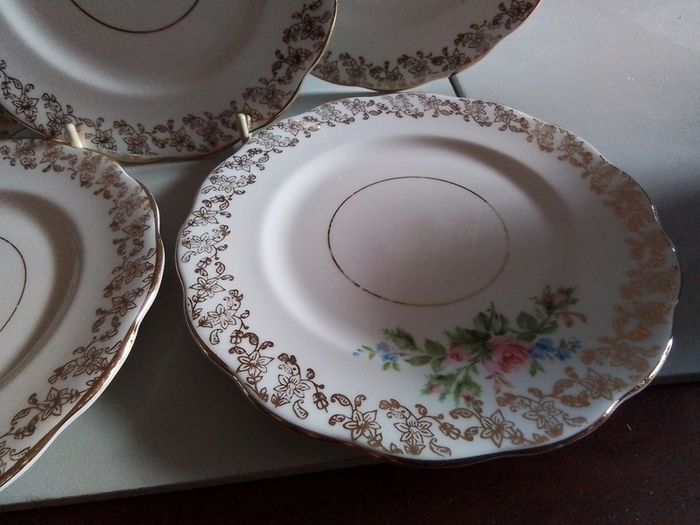 Set of Roslyn Teaplates