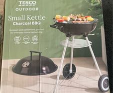 Brand new Small Kettle Charcoal BBQ.