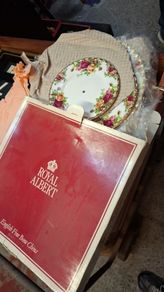 Vintage Royal Albert 3 tier cake stand