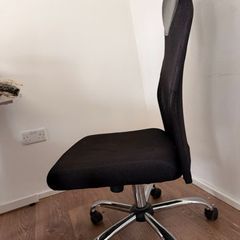 Black High-Back Mesh Office Chair - Adjustable