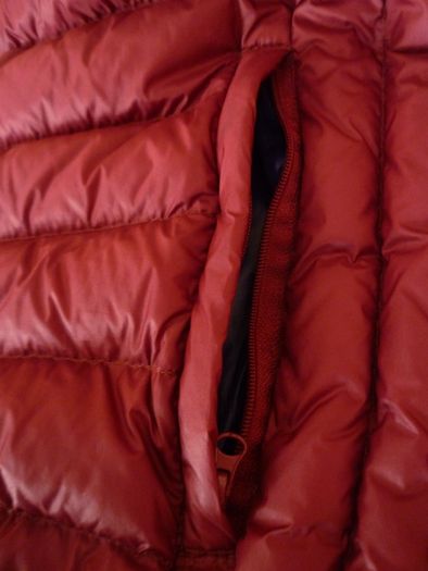 Spital Fields Gents Quilted Puffer Bomber  90% Down Puffer & 10% Feather Zipped Jacket coat. Medium. Colour Wine/burgundy/oxblood. Immaculate. Spitalfields