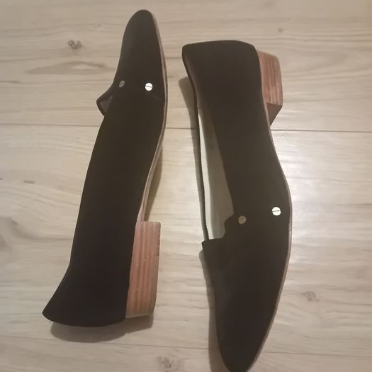 ladies shoes & others stories size 7 black velvet